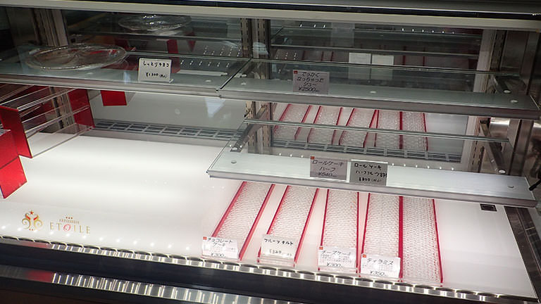 商品ケース|パテスリー・エトワール