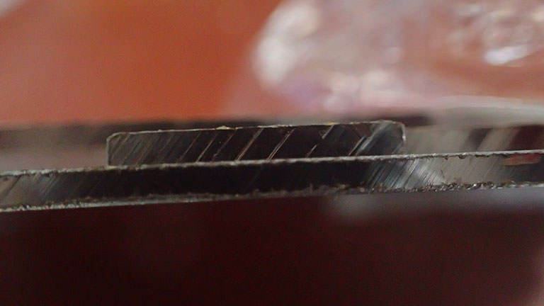 アルミカット断面