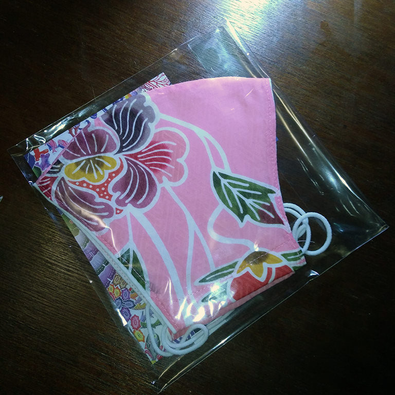 城間びんがた工房マスク