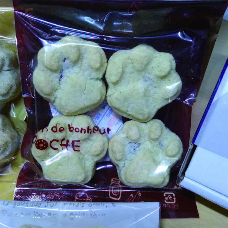 肉球ちんすこう カラキ＆チョコ味